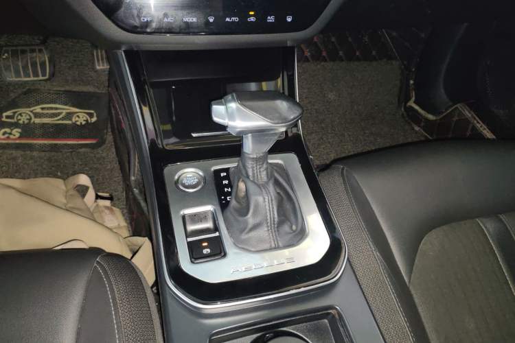 Used Dongfeng Aeolus Yixuan 2020 230T Automatic Cool Edition Gear Lever