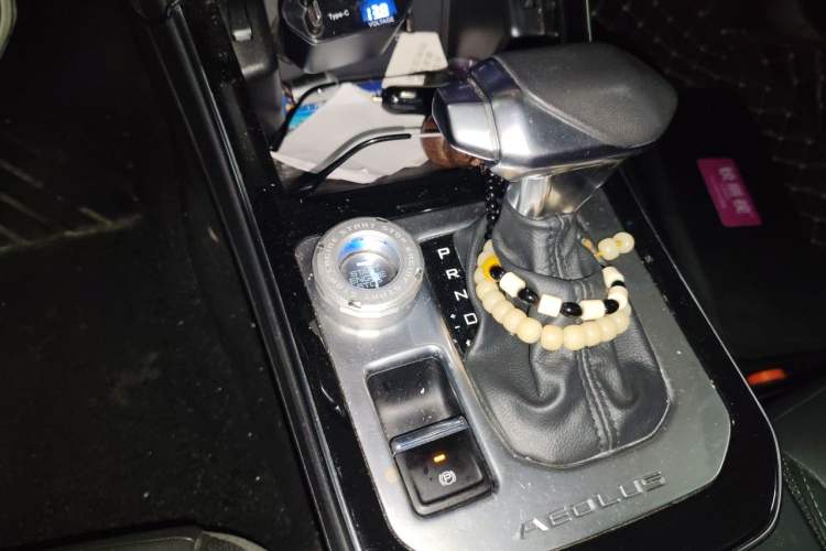 Used Dongfeng Aeolus Yixuan 2020 230T Automatic Advanced Edition Gear Lever