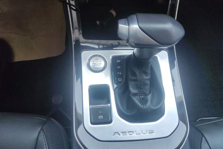 Used Dongfeng Aeolus Yixuan 2020 230T Automatic Advanced Edition Gear Lever