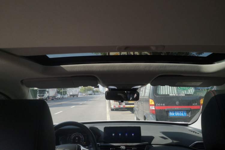 Used Dongfeng Aeolus Yixuan 2020 200T Automatic XuanYao Edition Headliner