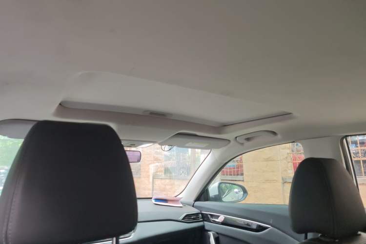 Used Dongfeng Aeolus Yixuan 2020 230T Automatic Advanced Edition Headliner