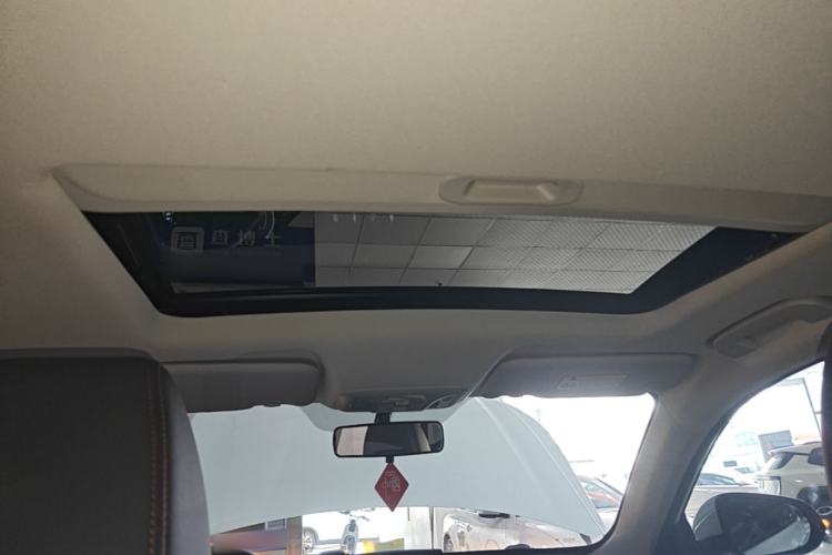 Used Dongfeng Aeolus Yixuan 2020 230T Automatic Dazzle Track Edition Headliner