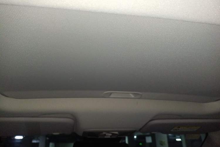 Used Dongfeng Aeolus Yixuan 2020 230T Automatic Cool Edition Headliner