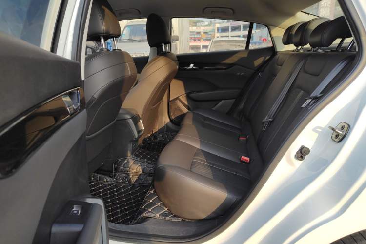Used Dongfeng Aeolus Yixuan 2020 200T Manual Ignition Edition Interior 1