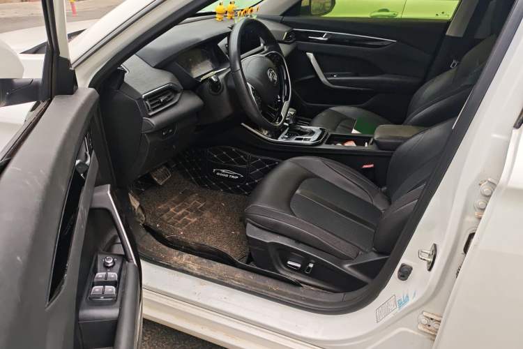 Used Dongfeng Aeolus Yixuan 2020 230T Automatic Cool Edition Interior 3