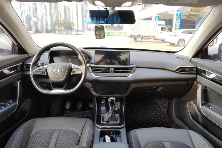 Used Dongfeng Aeolus Yixuan 2020 200T Manual Ignition Edition Interior 3