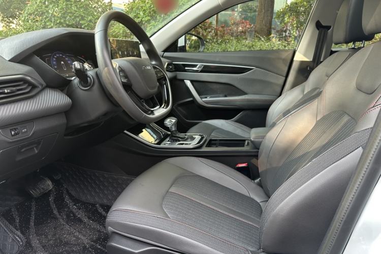 Used Dongfeng Aeolus Yixuan 2020 230T Automatic Dazzle Track Edition Interior 3