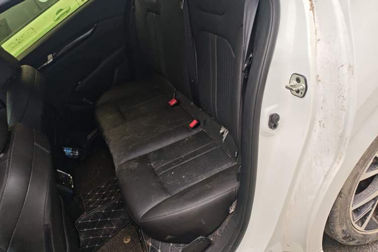 Used Dongfeng Aeolus Yixuan 2020 230T Automatic Cool Edition Interior 4