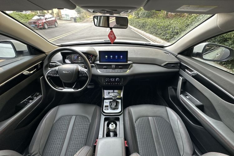 Used Dongfeng Aeolus Yixuan 2020 230T Automatic Dazzle Track Edition Interior 5