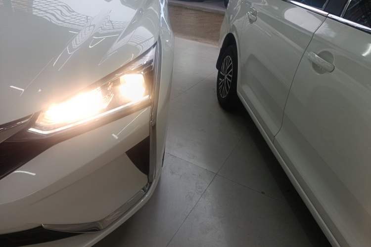 Used Dongfeng Aeolus Yixuan 2020 230T Automatic Advanced Edition Left Front Headlight