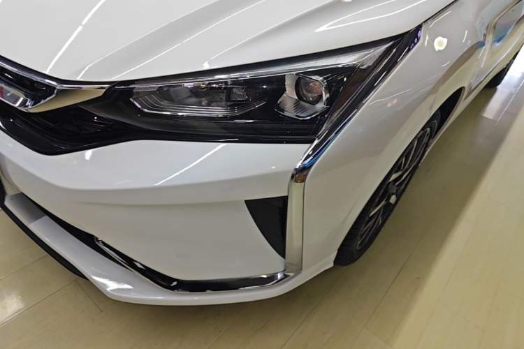 Used Dongfeng Aeolus Yixuan 2020 230T Automatic Advanced Edition Left Front Headlight