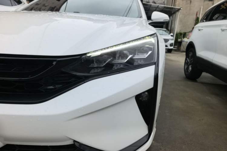 Used Dongfeng Aeolus Yixuan 2020 230T Automatic Cool Stylish Dark Knight Edition Left Front Headlight