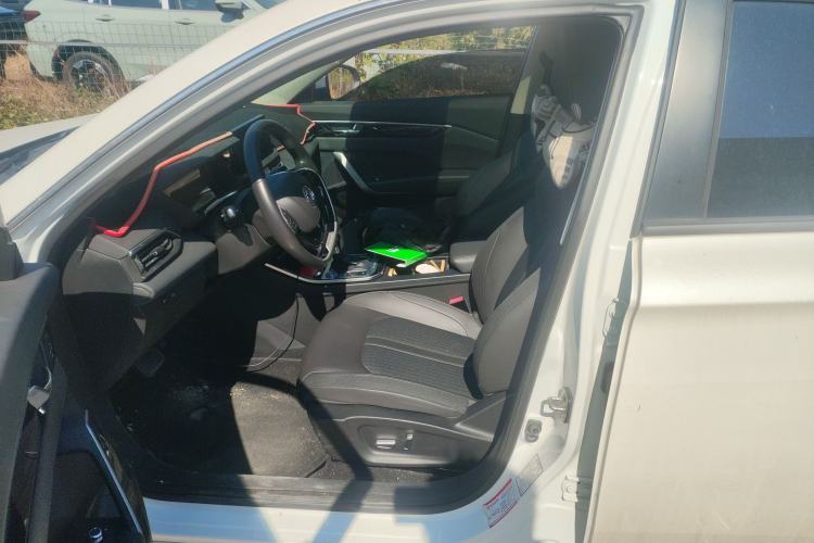 Used Dongfeng Aeolus Yixuan 2020 230T Automatic Glare-Proof Dark Knight Edition Left Front Seat