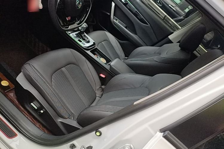 Used Dongfeng Aeolus Yixuan 2020 230T Automatic Advanced Edition Left Front Seat
