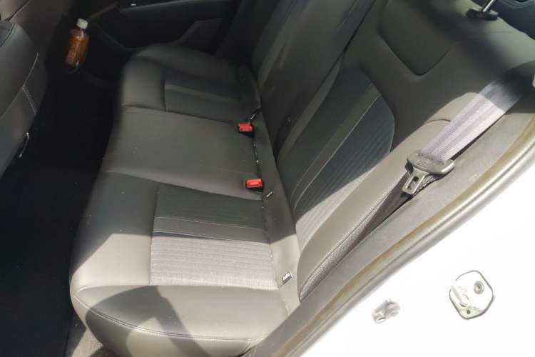 Used Dongfeng Aeolus Yixuan 2020 230T Automatic Cool Edition Left Rear Seat