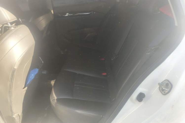 Used Dongfeng Aeolus Yixuan 2020 230T Automatic Cool Edition Left Rear Seat