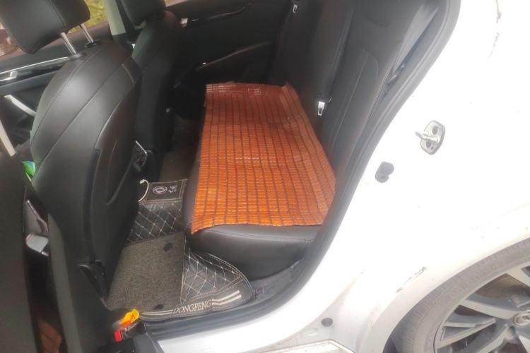 Used Dongfeng Aeolus Yixuan 2020 230T Automatic Advanced Edition Left Rear Seat