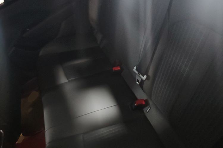 Used Dongfeng Aeolus Yixuan 2020 230T Automatic Xuan Yue Track Edition Left Rear Seat