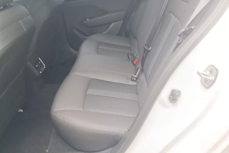 Used Dongfeng Aeolus Yixuan 2020 230T Automatic Cool Edition Left Rear Seat