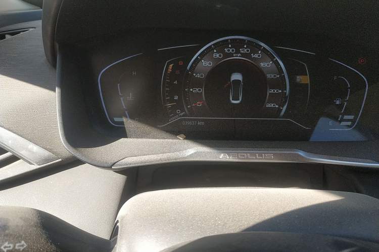 Used Dongfeng Aeolus Yixuan 2020 200T Manual Ignition Edition Odometer Close Up