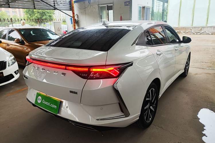 Used Dongfeng Aeolus Yixuan 2020 230T Automatic Cool Edition Rear Right 45 Deg