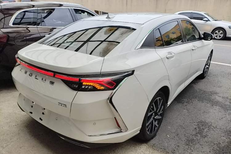 Used Dongfeng Aeolus Yixuan 2020 230T Automatic Advanced Edition Rear Right 45 Deg