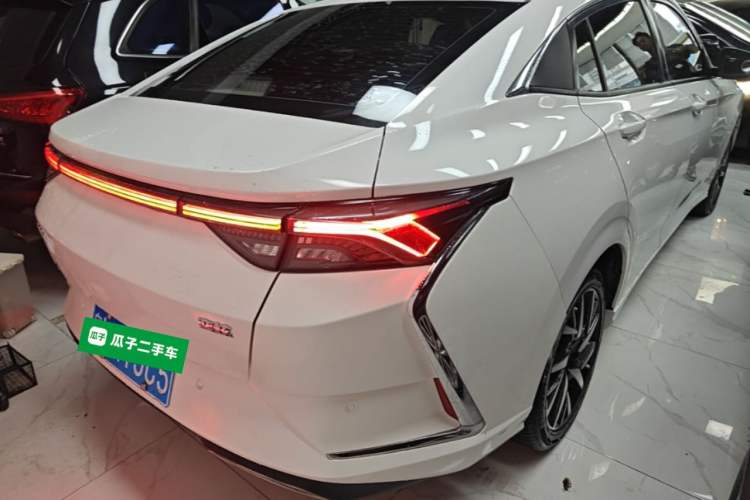 Used Dongfeng Aeolus Yixuan 2020 230T Automatic Dazzle Track Edition Rear Right 45 Deg