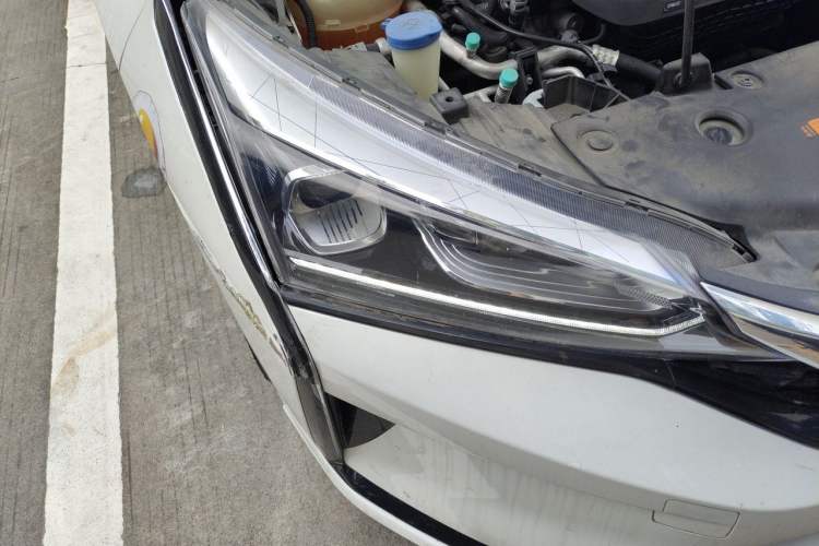 Used Dongfeng Aeolus Yixuan 2020 230T Automatic Advanced Edition Right Front Headlight