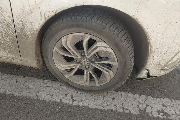 Used Dongfeng Aeolus Yixuan 2020 200T Manual Ignition Edition Right Front Wheel Hub