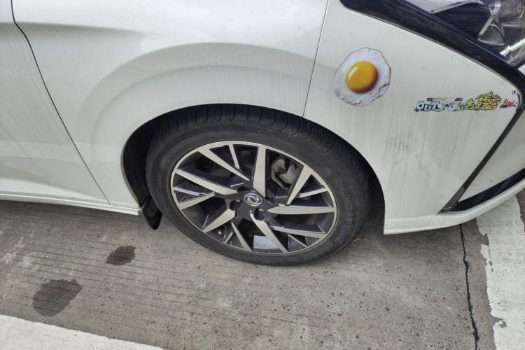 Used Dongfeng Aeolus Yixuan 2020 230T Automatic Advanced Edition Right Front Wheel Hub