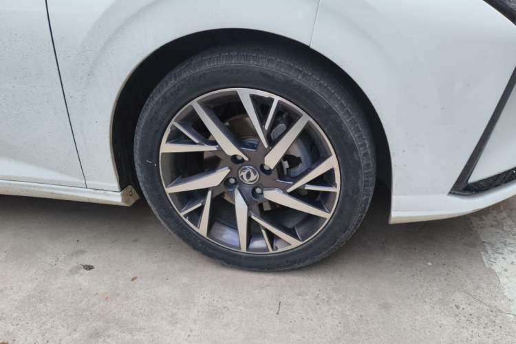Used Dongfeng Aeolus Yixuan 2020 230T Automatic Cool Edition Right Front Wheel Hub