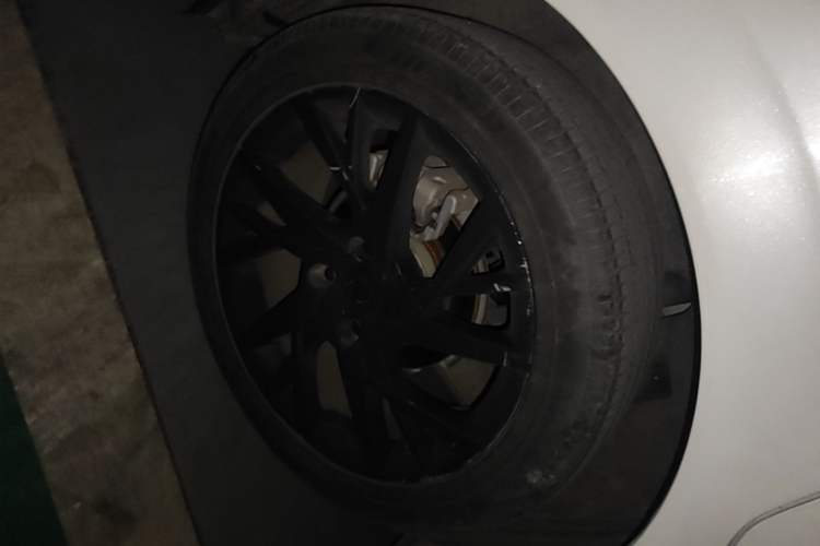 Used Dongfeng Aeolus Yixuan 2020 230T Automatic Cool Edition Right Rear Wheel Hub