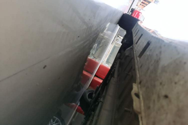 Used Dongfeng Aeolus Yixuan 2020 230T Automatic Glare-Proof Dark Knight Edition Right Side Sill