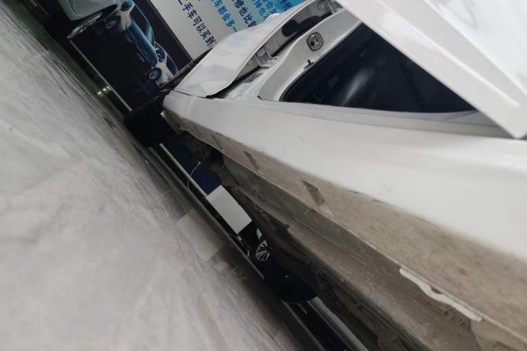 Used Dongfeng Aeolus Yixuan 2020 230T Automatic Cool Edition Right Side Sill