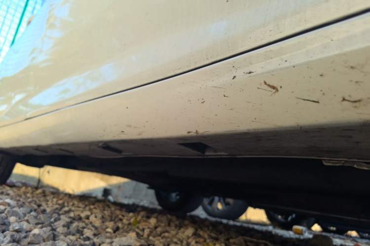 Used Dongfeng Aeolus Yixuan 2020 230T Automatic Advanced Edition Right Side Sill