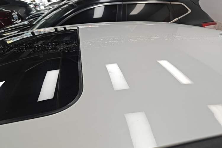 Used Dongfeng Aeolus Yixuan 2020 230T Automatic Dazzle Track Edition Roof