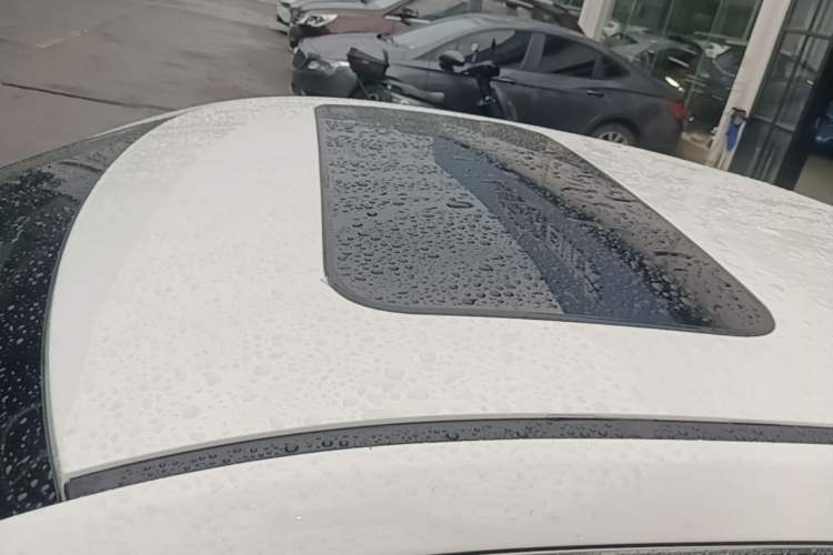 Used Dongfeng Aeolus Yixuan 2020 230T Automatic Cool Edition Roof