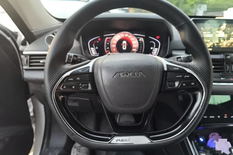 Used Dongfeng Aeolus Yixuan 2020 230T Automatic Dazzle Track Edition Steering Wheel