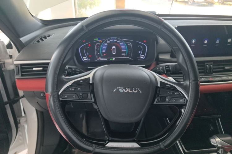 Used Dongfeng Aeolus Yixuan 2020 230T Automatic Dazzle Track Rider Edition Steering Wheel