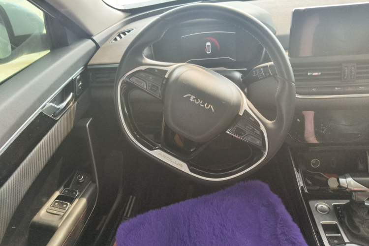 Used Dongfeng Aeolus Yixuan 2020 230T Automatic Cool Track Edition Steering Wheel