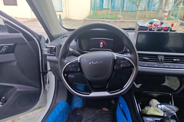 Used Dongfeng Aeolus Yixuan 2020 230T Automatic Dazzle Track Edition Steering Wheel