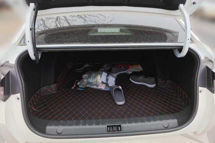 Used Dongfeng Aeolus Yixuan 2020 230T Automatic Advanced Edition Trunk