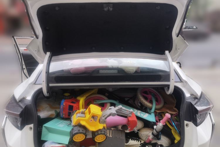 Used Dongfeng Aeolus Yixuan 2020 230T Automatic Cool Edition Trunk