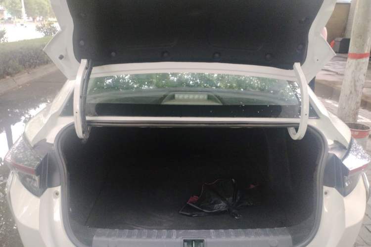 Used Dongfeng Aeolus Yixuan 2020 230T Automatic Advanced Edition Trunk