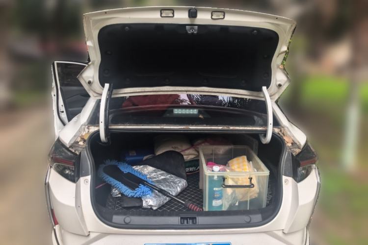 Used Dongfeng Aeolus Yixuan 2020 230T Automatic Cool Edition Trunk