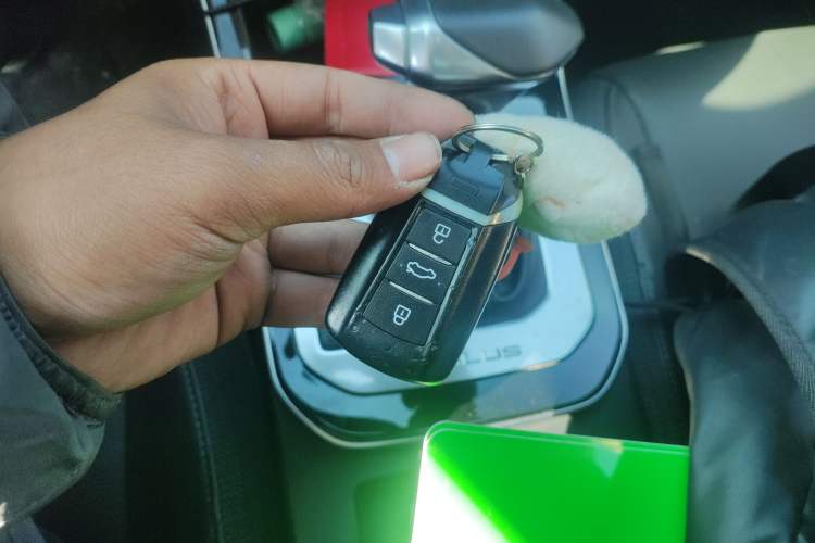 Used Dongfeng Aeolus Yixuan 2020 230T Automatic Glare-Proof Dark Knight Edition Vehicle Key