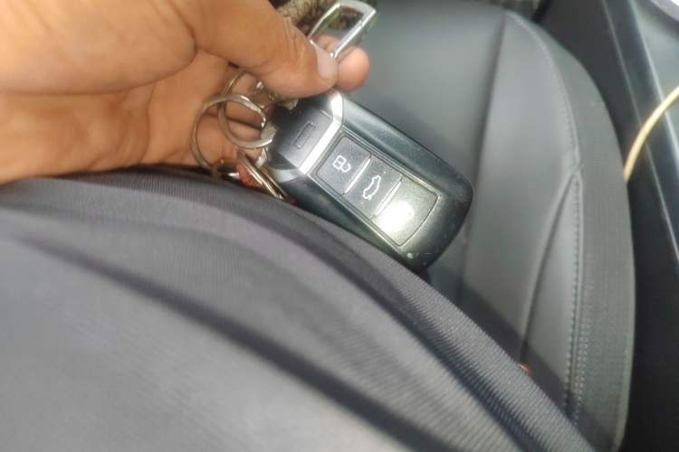 Used Dongfeng Aeolus Yixuan 2020 230T Automatic Advanced Edition Vehicle Key