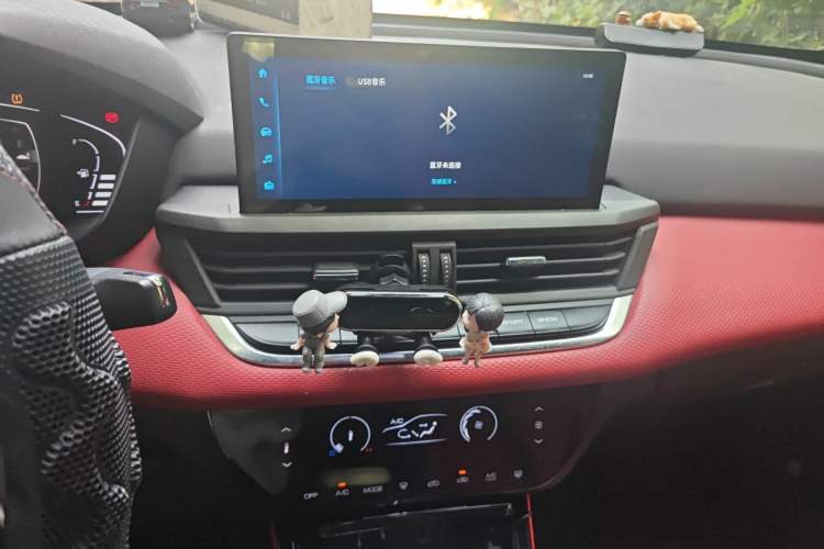 Used Dongfeng Aeolus Yixuan 2021 230T Automatic Zuiying Knight Edition Audio And AC Panel