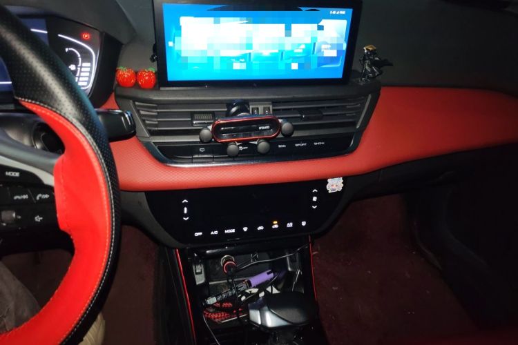 Used Dongfeng Aeolus Yixuan 2021 230T Automatic Hunter Edition Audio And AC Panel