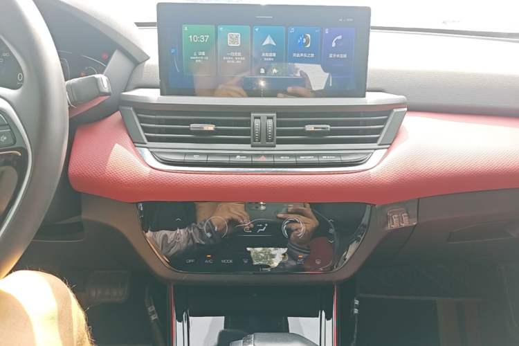 Used Dongfeng Aeolus Yixuan 2021 230T Automatic Hunter Edition Audio And AC Panel